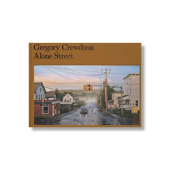 Gregory Crewdson / Alone Street — HANGAR